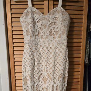 Two sisters the label white lace dress